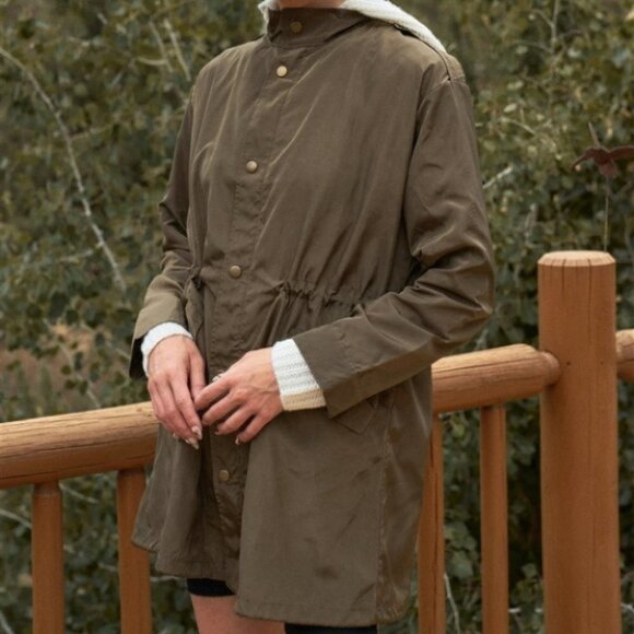 Olive Drawstring Hem Button-Down Coach Jacket - Picture 4 of 5